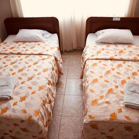 Hotel Jorge Chavez Трухільйо Екстер'єр фото