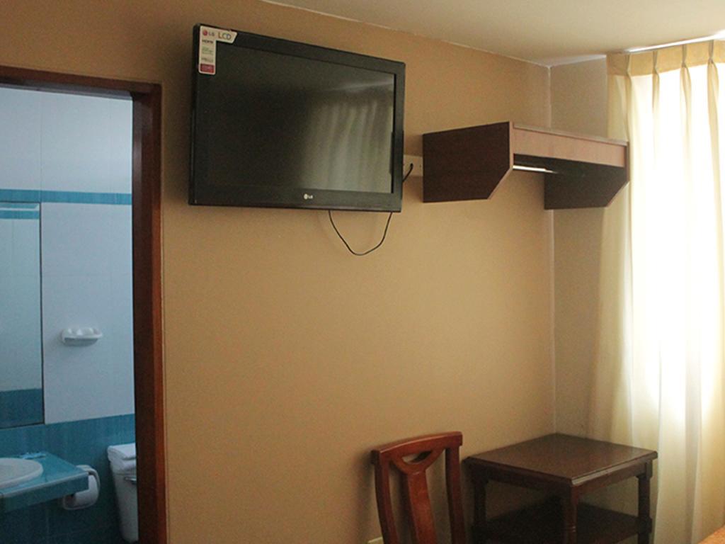 Hotel Jorge Chavez Трухільйо Екстер'єр фото