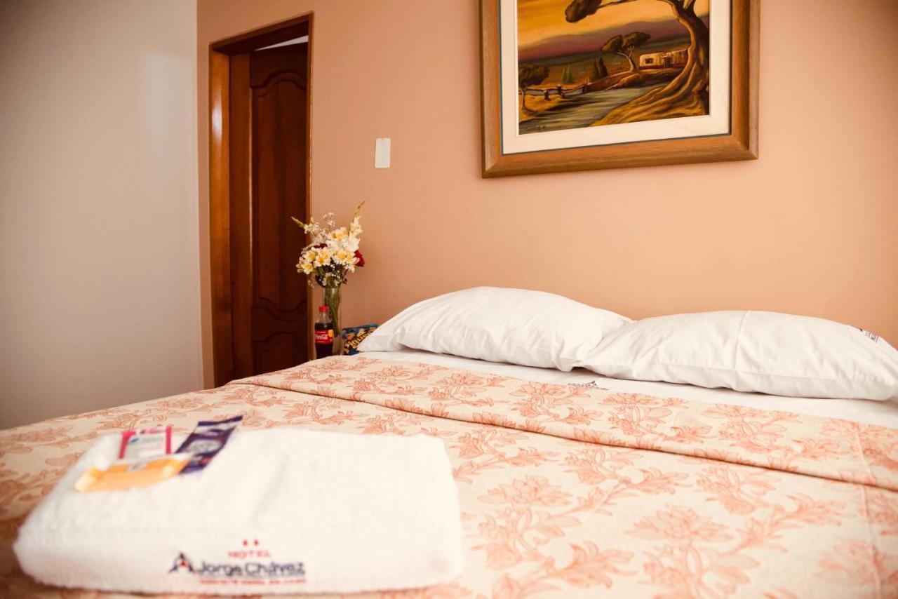 Hotel Jorge Chavez Трухільйо Екстер'єр фото